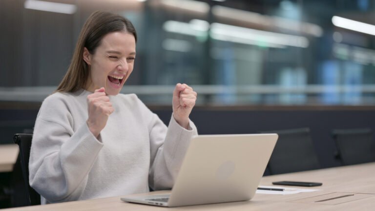 "নারীদের জন্য পাইথন শেখার উপায়"